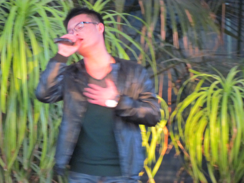 ���ɑ������